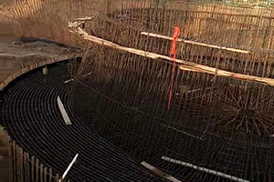 绥化砼烟囱新建施工现场